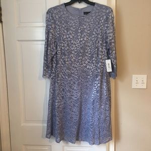 Mother of the Bride Jessica Howard size 18 silver sequined dress. New with tags